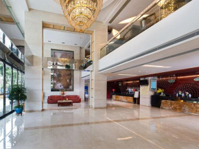 Гостиница Vienna Hotel - Guangzhou South Railway Station Branch  Гуанчжоу